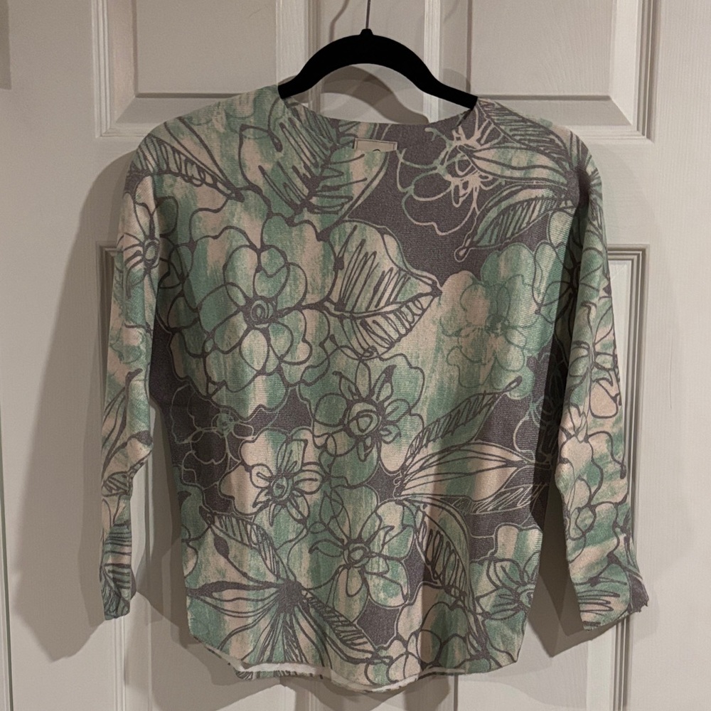 Sioni Women’s Floral 3/4 Sleeve Sweater - Mint and Charcoal size XS
